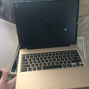 Wireless 12.9” iPad Pro keyboard case
